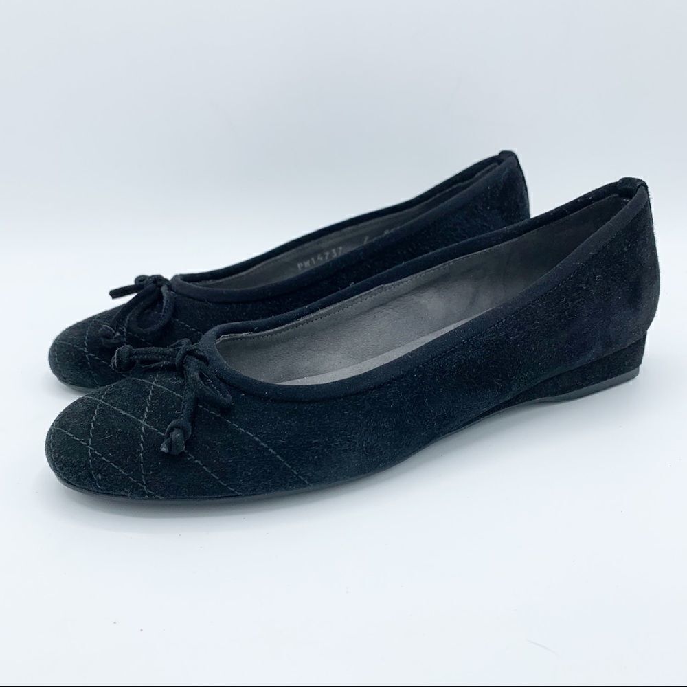 Stuart WeizmannĀ Black Quilted SuedeāBallet Wedge Flatsā SZā7